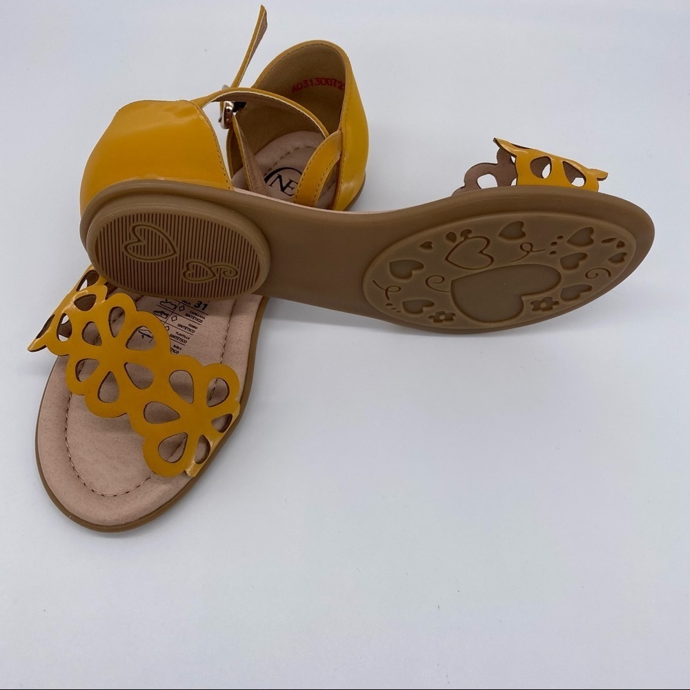 ONE35 Open Toe Sandal Flat Ankle Strap Size 31 USA 13 - Picture 2 of 7